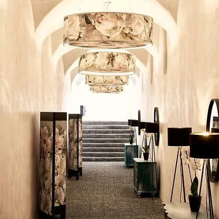 Katikies Garden Santorini - The Leading Of The World Отель Тира