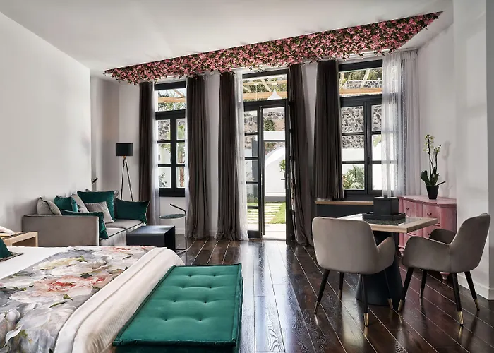 Katikies Garden Santorini - The Leading Of The World Hotel 5*