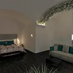 Hotel Katikies Garden Santorini - The Leading Of The World